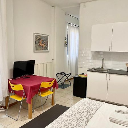 1-Tourist House Bologna-Cefalonia - Self Check-In Экстерьер фото