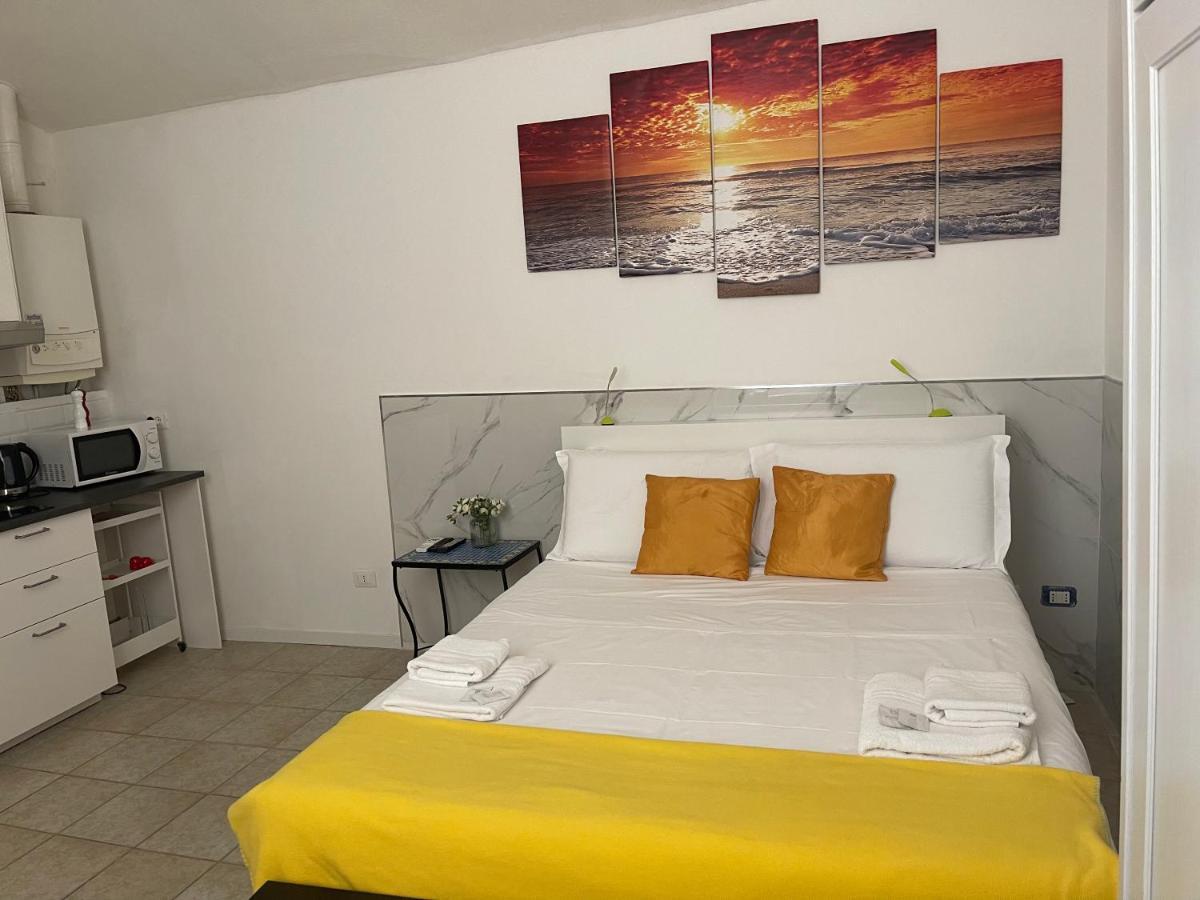 1-Tourist House Bologna-Cefalonia - Self Check-In Экстерьер фото