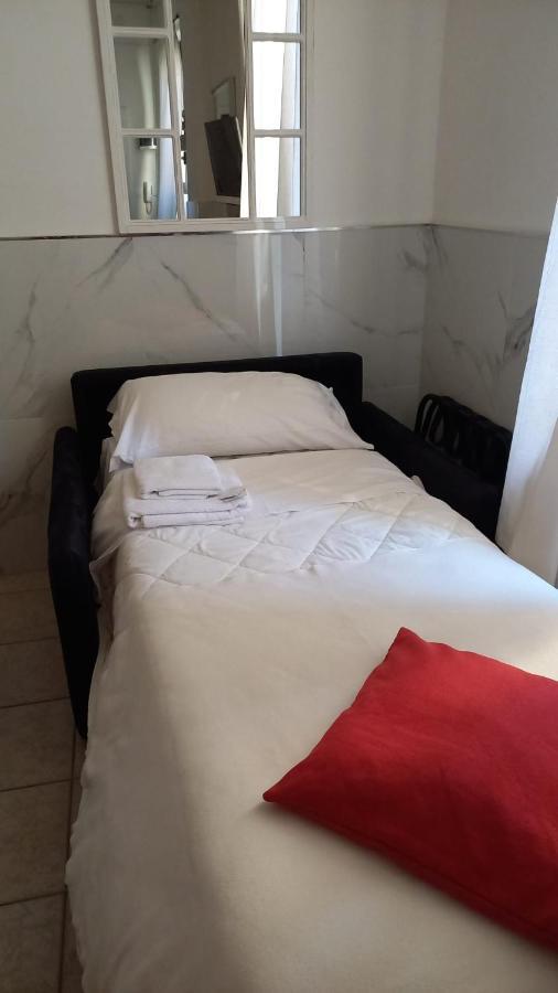 1-Tourist House Bologna-Cefalonia - Self Check-In Экстерьер фото