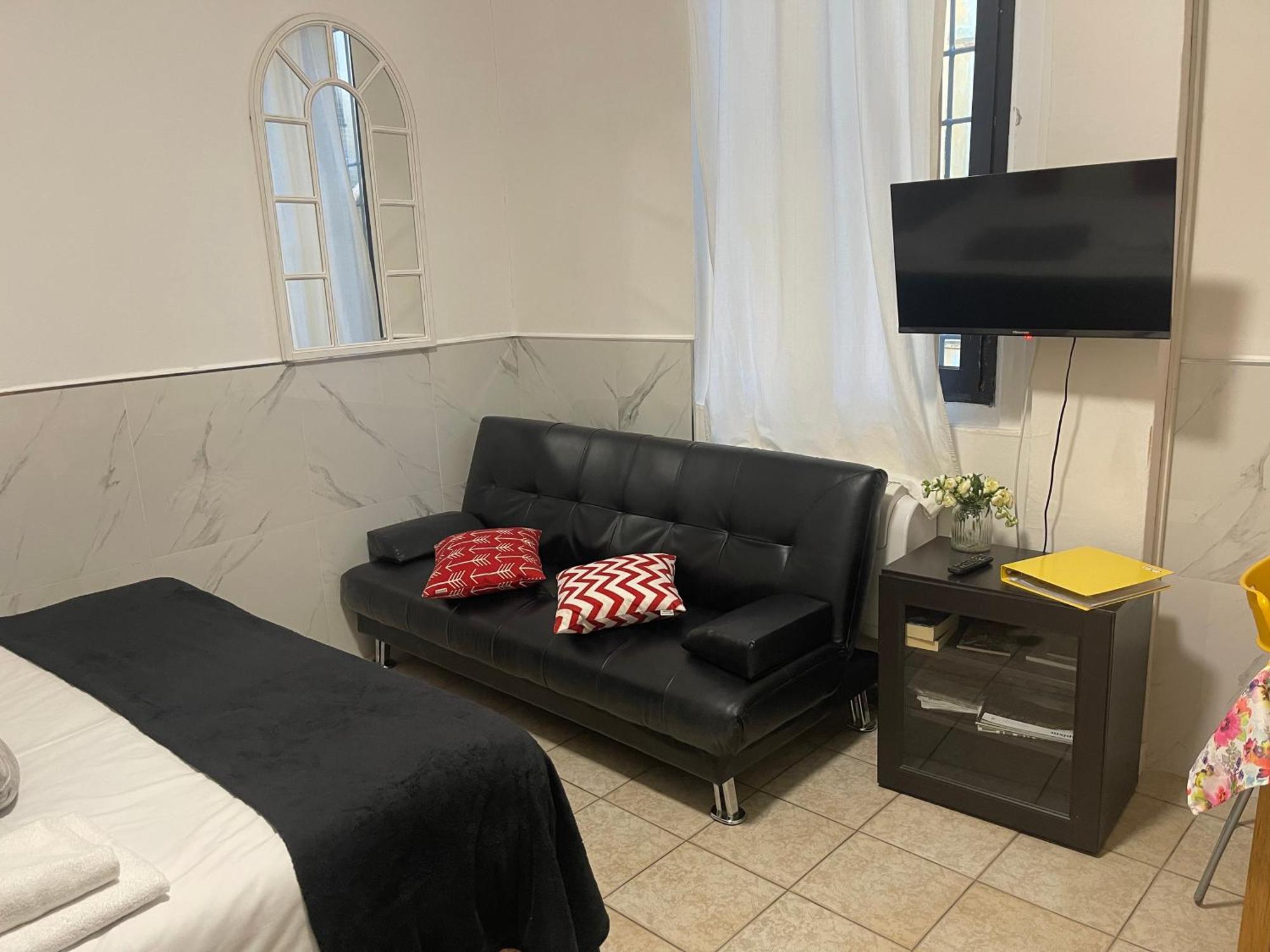 1-Tourist House Bologna-Cefalonia - Self Check-In Экстерьер фото